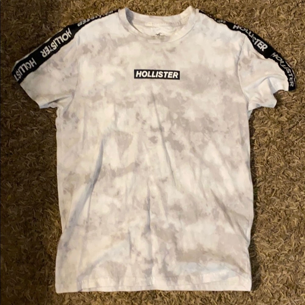 Hollister tshirt